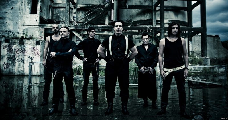 Фотография: 10 самых громких скандалов, связанных с группой Rammstein №1 - BigPicture.ru
