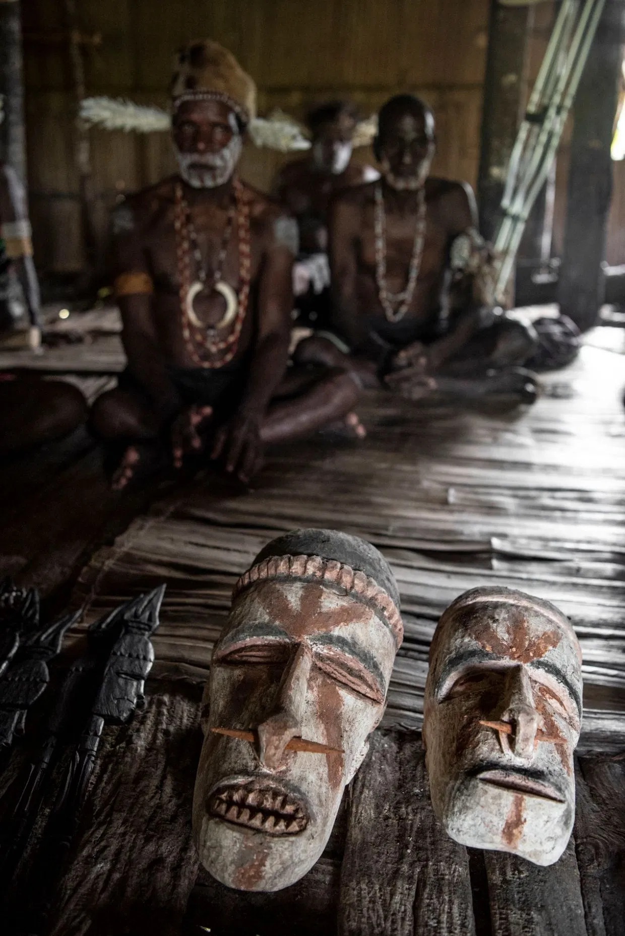 Фотография: Племя людоедов изнутри: каннибалы из Новой Гвинеи, которые съели Рокфеллера 60 лет назад №5 - BigPicture.ru
