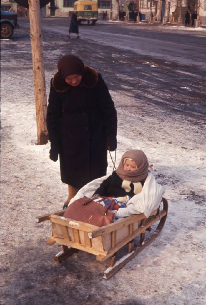 Фотография: Зимние катания на санках в СССР №35 - BigPicture.ru