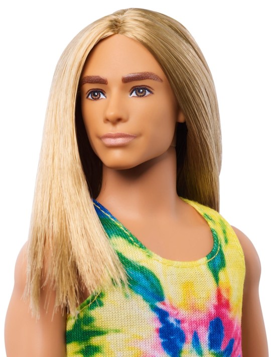 Фотография: Барби без волос, с витилиго и протезами: компания Mattel выпустит инклюзивных кукол №5 - BigPicture.ru