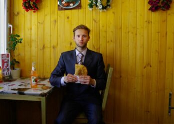 Визуализируй это: фотограф из глубинки Павел Докучаев воплотил на фото советы коучей