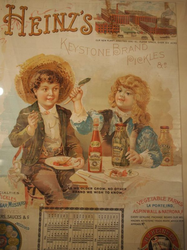 Фотография: Почему кетчуп Heinz уже 100 лет выпускают в прозрачных бутылках №3 - BigPicture.ru