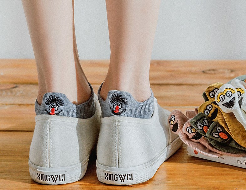 Фотография: 15 стильных носков с принтом дешевле 100 рублей №10 - BigPicture.ru