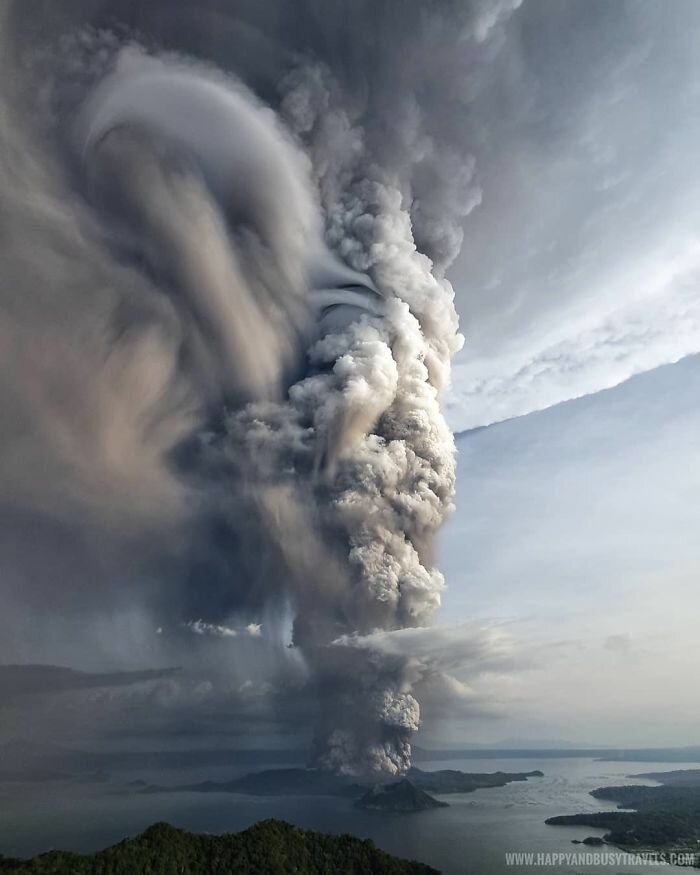 Фотография: Ужас, страх и красота: вся мощь вулкана Тааль в фотографиях №8 - BigPicture.ru
