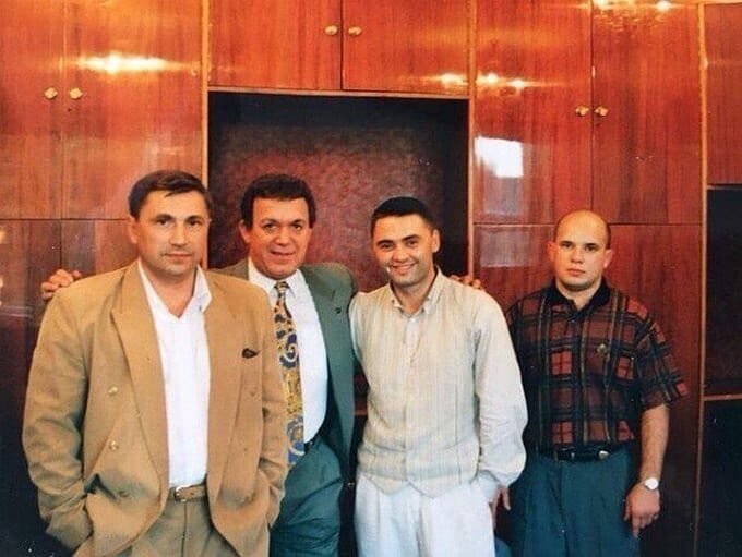 Фотография: Как молоды они были: архивные фото отечественных звезд из 90-х №5 - BigPicture.ru