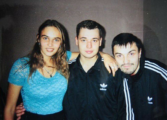 Фотография: Как молоды они были: архивные фото отечественных звезд из 90-х №2 - BigPicture.ru