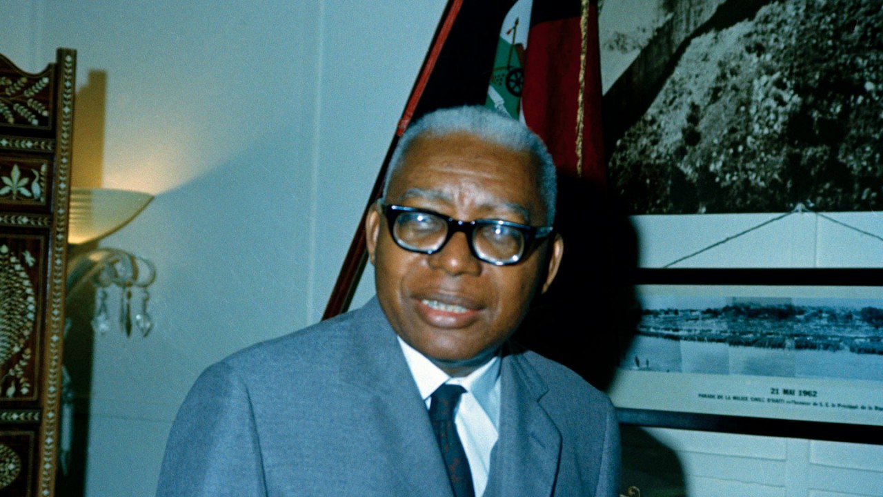 Франсуа Дювалье в темных очках и шляпе, 1960-е годы