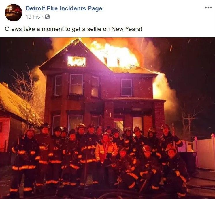 Фотография: В США разгорелся скандал из-за селфи пожарных на фоне горящего дома №2 - BigPicture.ru
