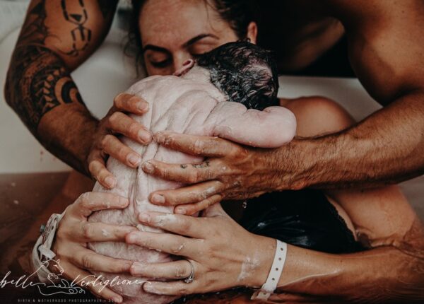 Самые впечатляющие фотографии с конкурса Birth Photo Competition 2020