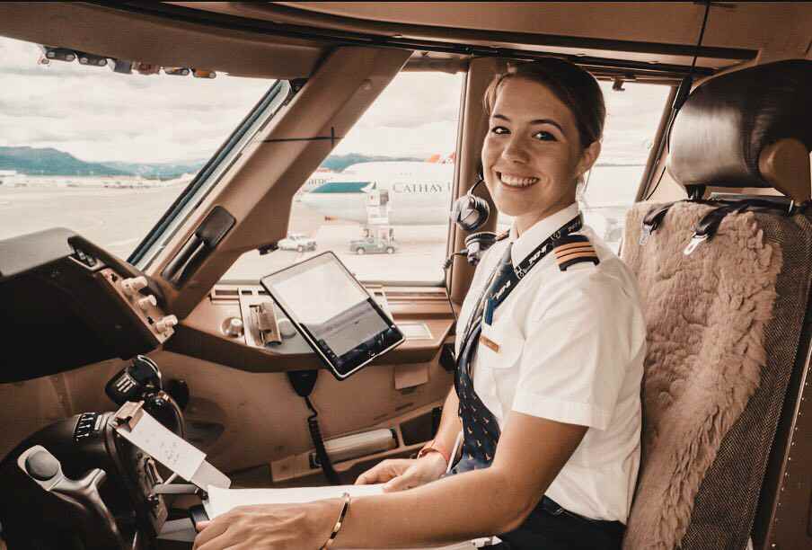 Фотография: 10 самых красивых девушек-пилотов, которые покорили Инстаграм №8 - BigPicture.ru
