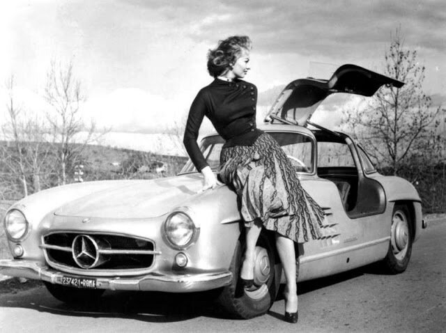 Фотография: Роскошная Софи Лорен и ее Mercedes-Benz 300SL №12 - BigPicture.ru