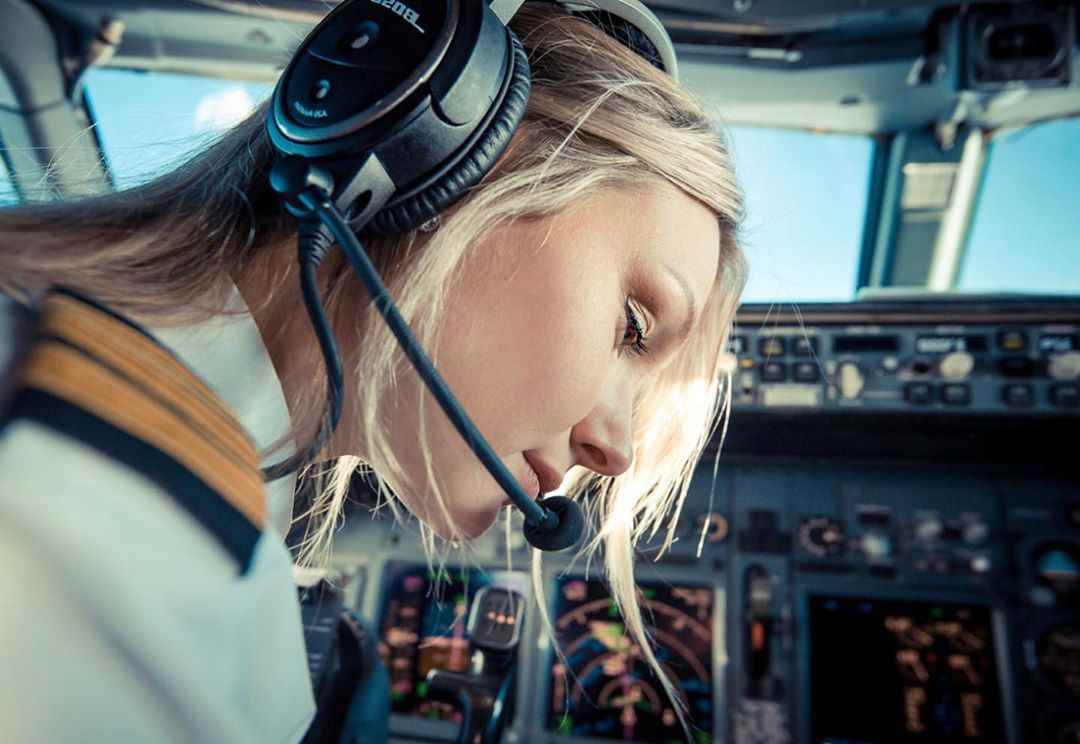 Фотография: 10 самых красивых девушек-пилотов, которые покорили Инстаграм №1 - BigPicture.ru