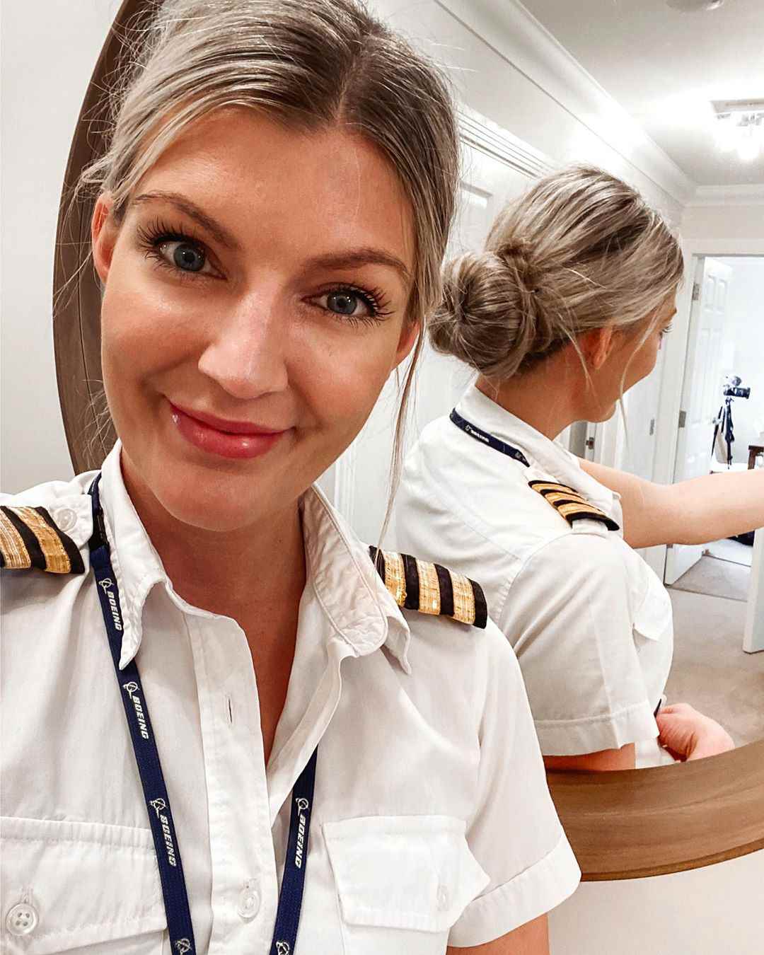 Фотография: 10 самых красивых девушек-пилотов, которые покорили Инстаграм №28 - BigPicture.ru