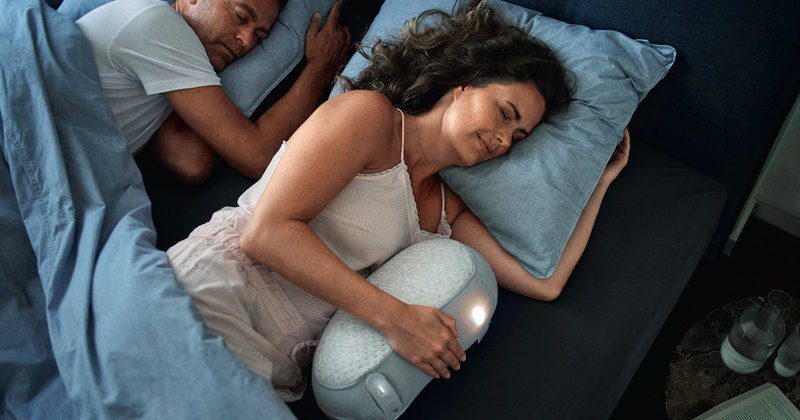 Фотография: В постели с Дартом Вейдером: стартап Somnox представил необычного робота-подушку №1 - BigPicture.ru
