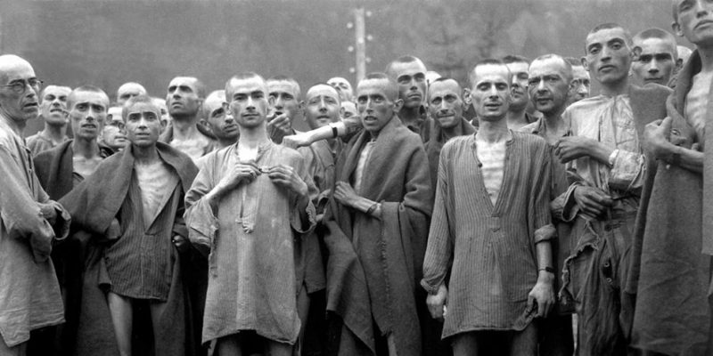 https://bigpicture.ru/wp-content/uploads/2020/02/Ebensee_concentration_camp_prisoners_1945-Wikipedia-public-domain-990x495-800x400.jpg