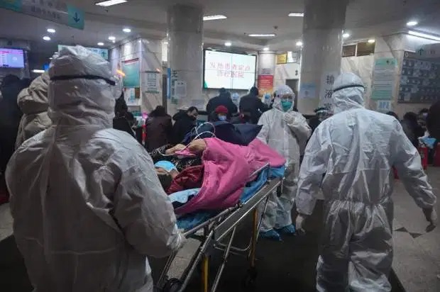 Фотография: Экстренная помощь: внутри китайской больницы для зараженных коронавирусом, построенной всего за 9 дней №3 - BigPicture.ru