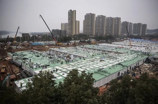 Фотография: Экстренная помощь: внутри китайской больницы для зараженных коронавирусом, построенной всего за 9 дней №10 - BigPicture.ru