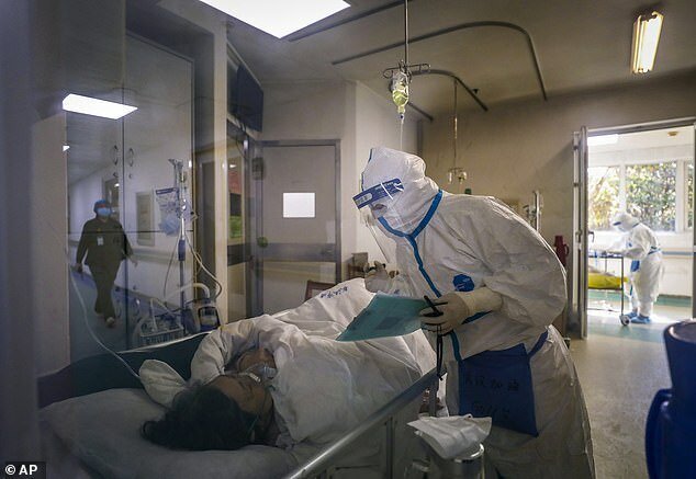 Фотография: Какие шансы заразиться коронавирусом для людей с разными группами крови №2 - BigPicture.ru