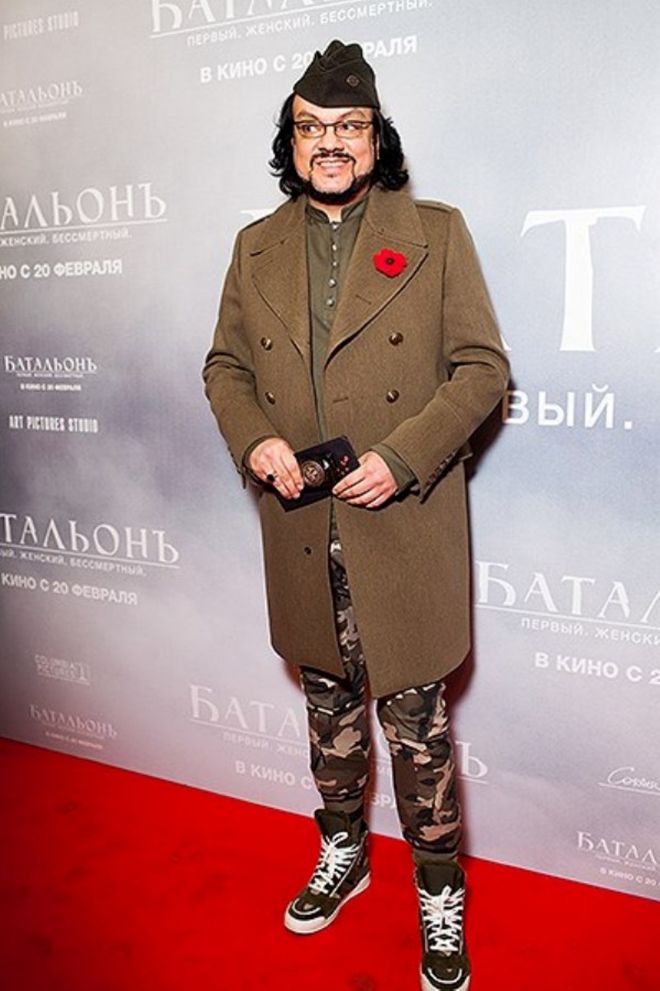 Фотография: 20 нелепых нарядов, которые носит Филипп Киркоров, а стыдно за них нам №16 - BigPicture.ru