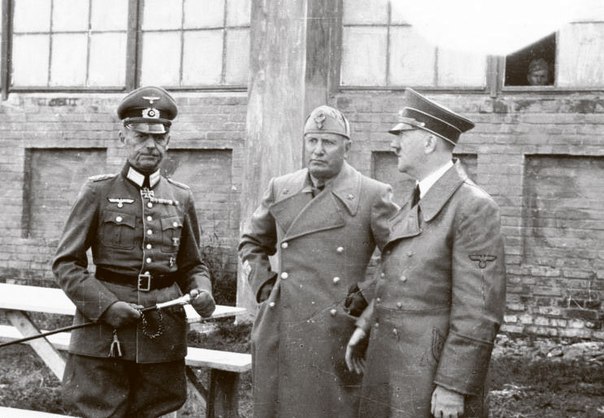 Фотография: В каких оккупированных городах СССР побывал Гитлер за время войны №9 - BigPicture.ru