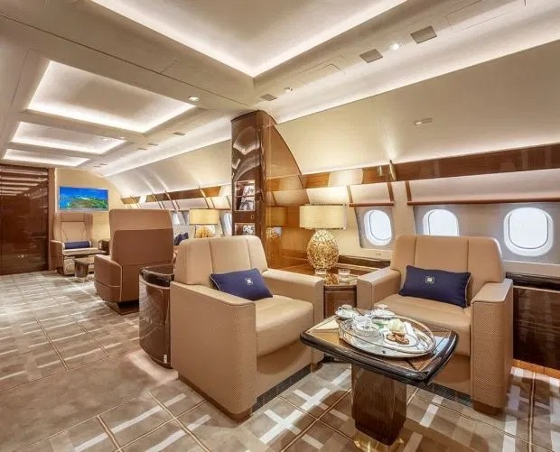 Фотография: Для птиц высокого полета: как выглядит изнутри новый роскошный частный самолет на 17 пассажиров №3 - BigPicture.ru