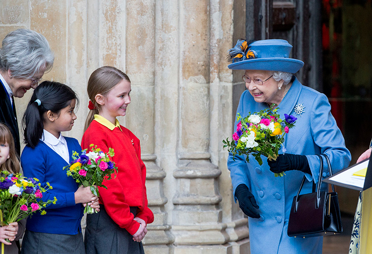 Фотография: Коронавирус и корона: как защищают Елизавету II и ее семью №4 - BigPicture.ru