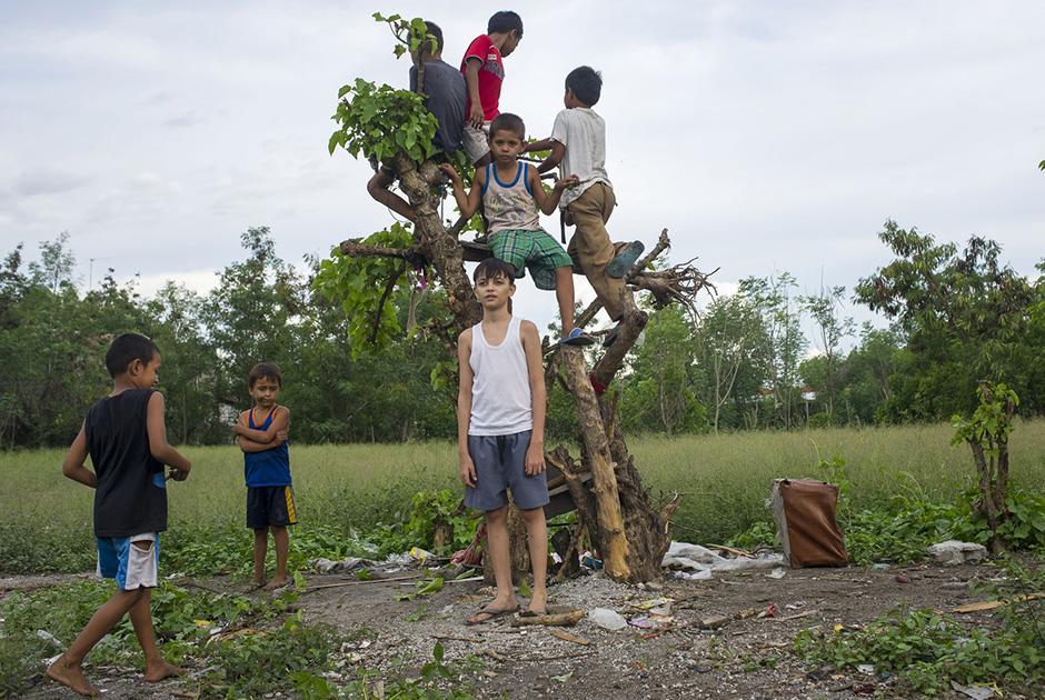 Фотография: Как живут дети ceкc-туристов из Филиппин №16 - BigPicture.ru