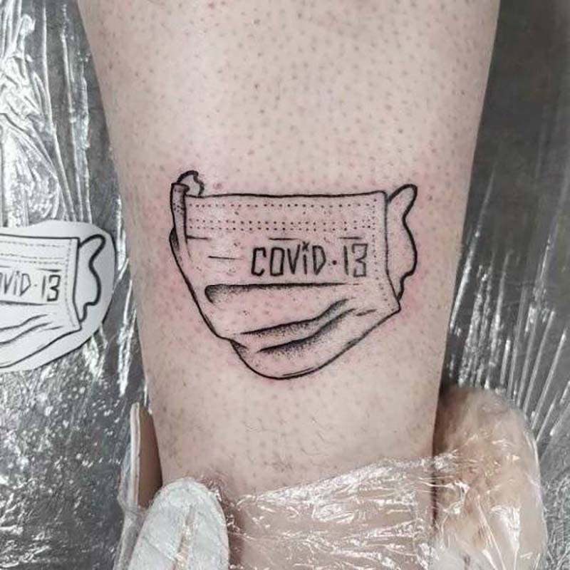 Фотография: 18 татуировок, посвященных новому вирусу COVID-19 №11 - BigPicture.ru