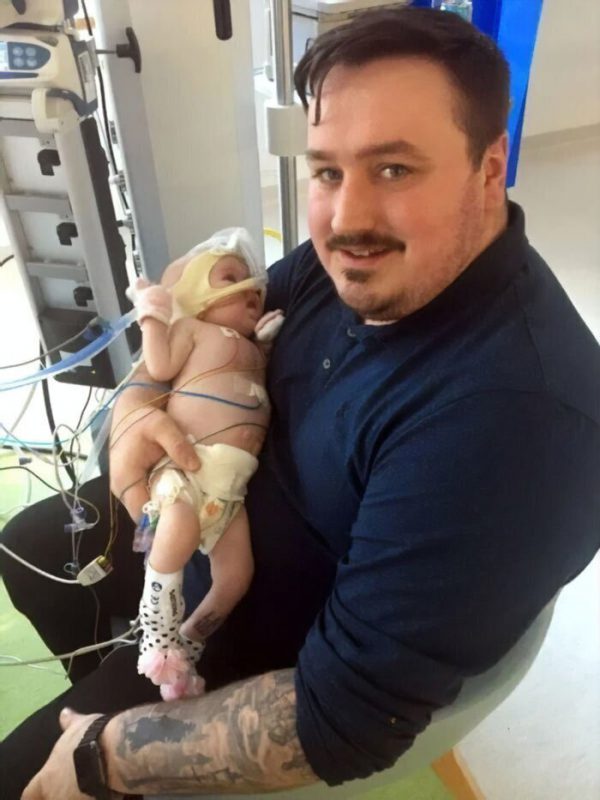 Фотография: Как 6-месячная малышка со слабым здоровьем победила коронавирус №7 - BigPicture.ru