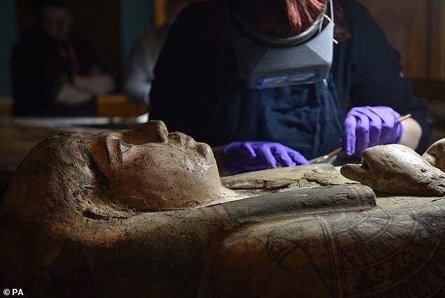 Фотография: Внутри саркофага 3000-летней мумии нашли уникальные рисунки №2 - BigPicture.ru