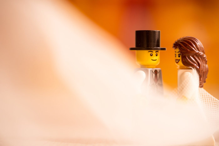 Фотография: Свадебный фотограф на карантине сделал фотосессию фигуркам LEGO №13 - BigPicture.ru
