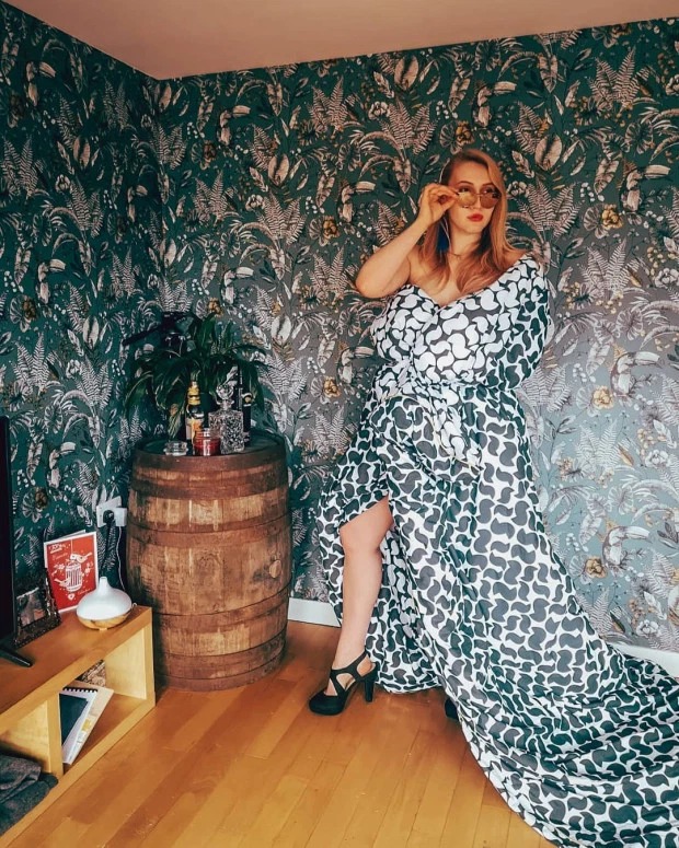 Фотография: Платье из одеяла: новый тренд покоряет Инстаграм №3 - BigPicture.ru