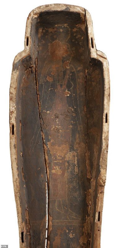 Фотография: Внутри саркофага 3000-летней мумии нашли уникальные рисунки №3 - BigPicture.ru