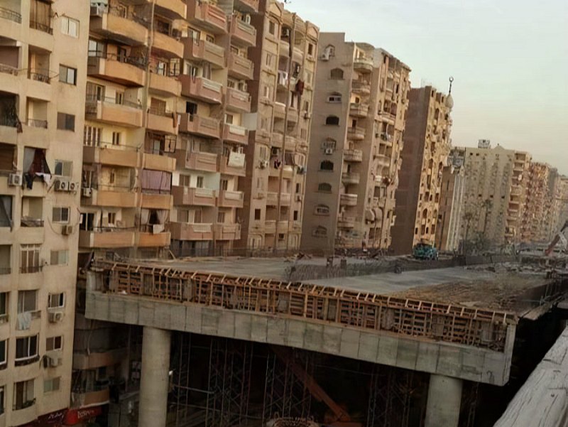 Фотография: В Египте строят скоростную эстакаду в 50 см от жилых домов №1 - BigPicture.ru