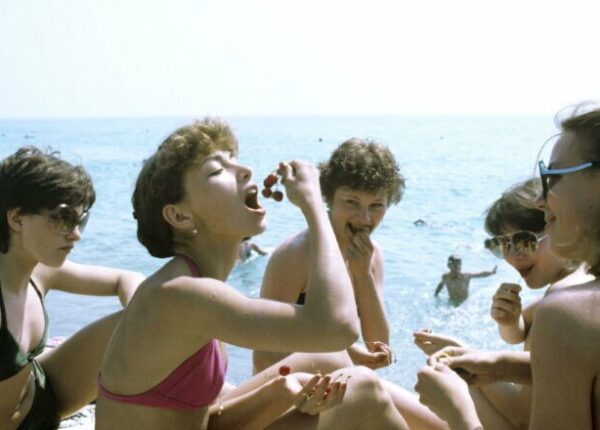 Как проходил пляжный отдых в СССР