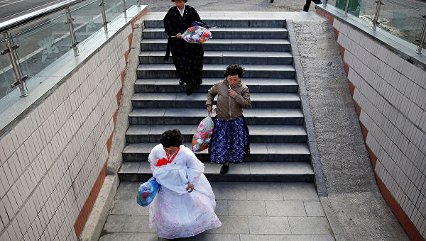 Фотография: Выйти замуж за коммуниста, или Как выбирают супругов женщины Северной Кореи №5 - BigPicture.ru