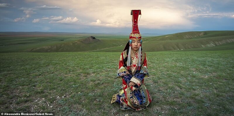 Фотография: Традиционная одежда монголов: неожиданное богатство №2 - BigPicture.ru