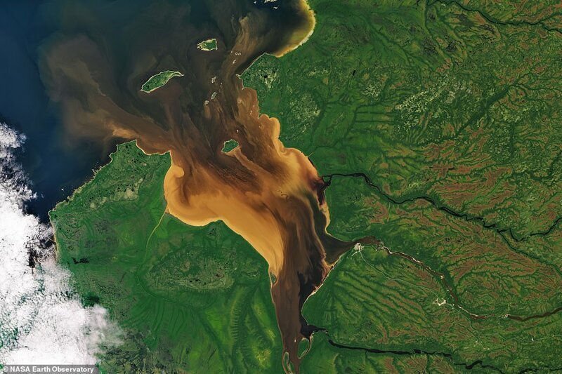 Фотография: 32 потрясающие фотографии Земли из космоса №25 - BigPicture.ru