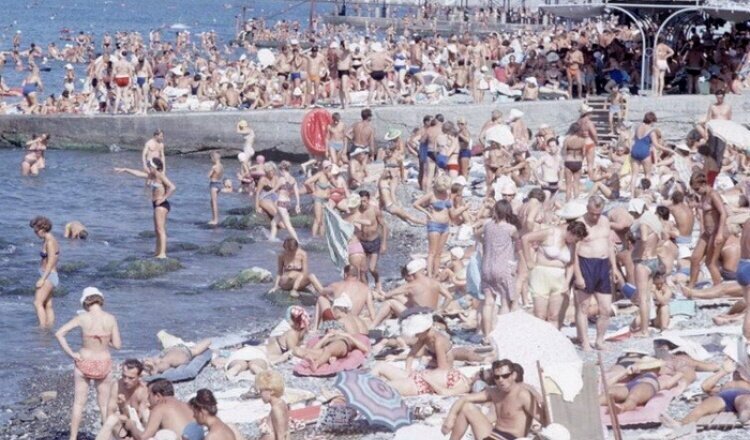 Фотография: Как проходил пляжный отдых в СССР №36 - BigPicture.ru