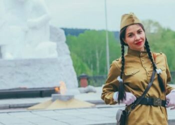 Российскую фитнес-модель затравили за неоднозначную фотосессию в честь Дня Победы