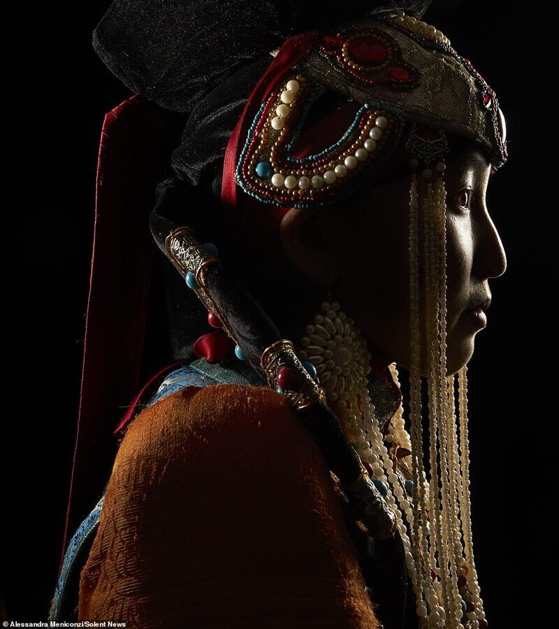 Фотография: Традиционная одежда монголов: неожиданное богатство №12 - BigPicture.ru