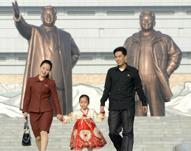 Фотография: Выйти замуж за коммуниста, или Как выбирают супругов женщины Северной Кореи №2 - BigPicture.ru