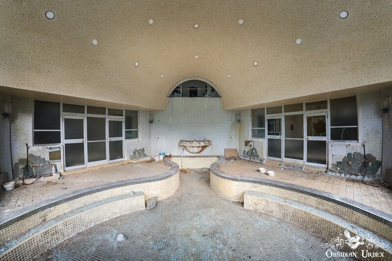 Фотография: Как выглядит заброшенный японский спа-курорт №4 - BigPicture.ru