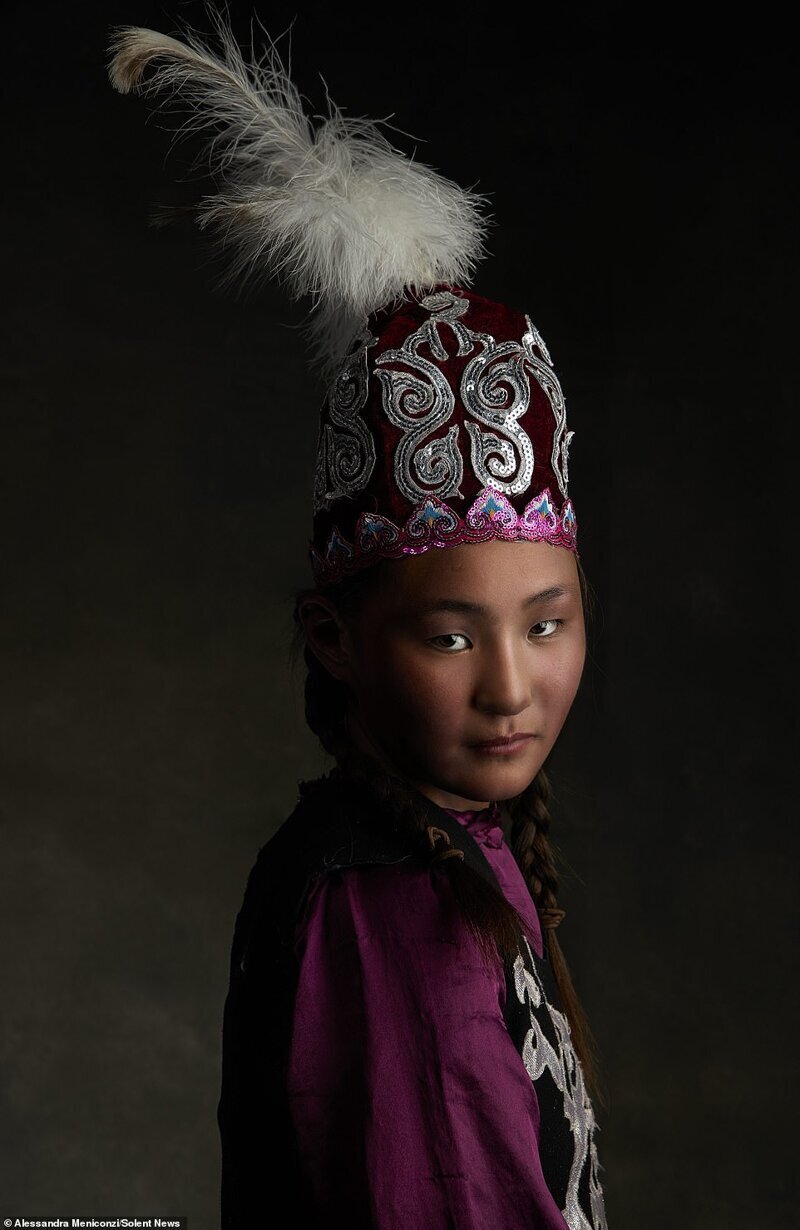 Фотография: Традиционная одежда монголов: неожиданное богатство №11 - BigPicture.ru