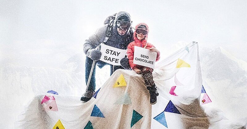 Фотография: Любитель путешествий придумал, как отправиться в горы не выходя из дома №1 - BigPicture.ru