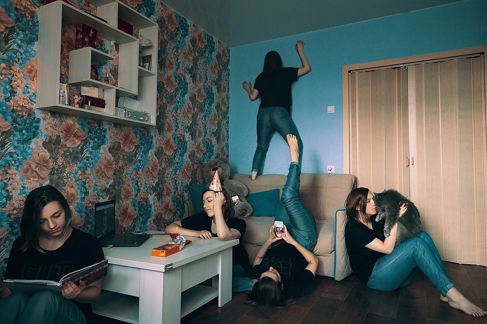 Фотография: Как это было: 15 креативных фотографий челябинцев о самоизоляции №2 - BigPicture.ru