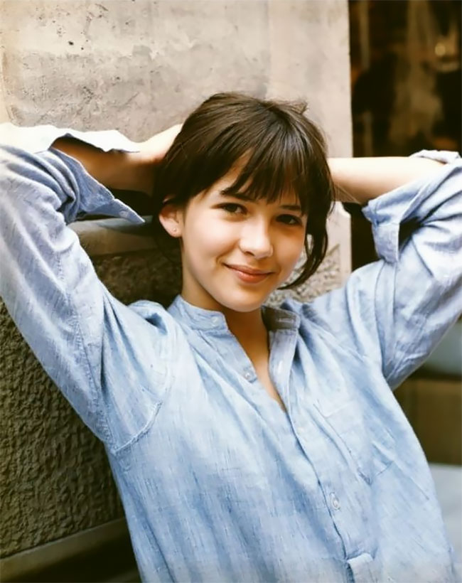 Фотография: Юная и прекрасная: 25 редких фото Софи Марсо из 1980-х №24 - BigPicture.ru