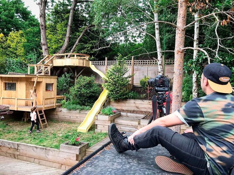 Фотография: Дочка в восторге! Дом на дереве из старых досок, который построил заботливый отец №5 - BigPicture.ru