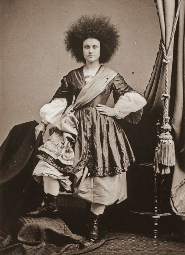 Самые красивые в мире женщины: фальшивые черкешенки, которые выступали в цирках 19 века