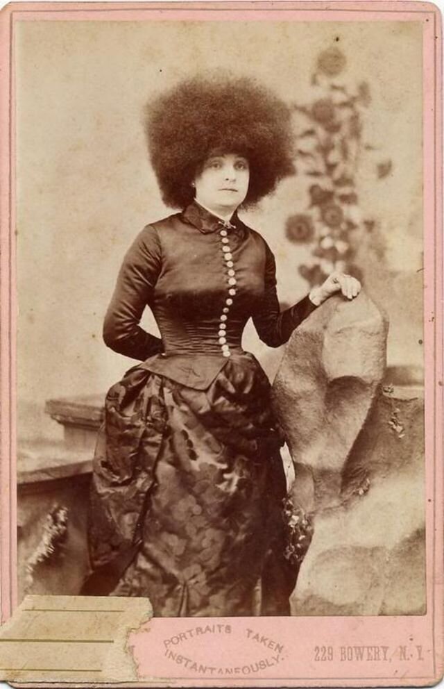 Фотография: Самые красивые в мире женщины: фальшивые черкешенки, которые выступали в цирках 19 века №2 - BigPicture.ru